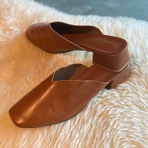 Vintage backless heeled mules in camel